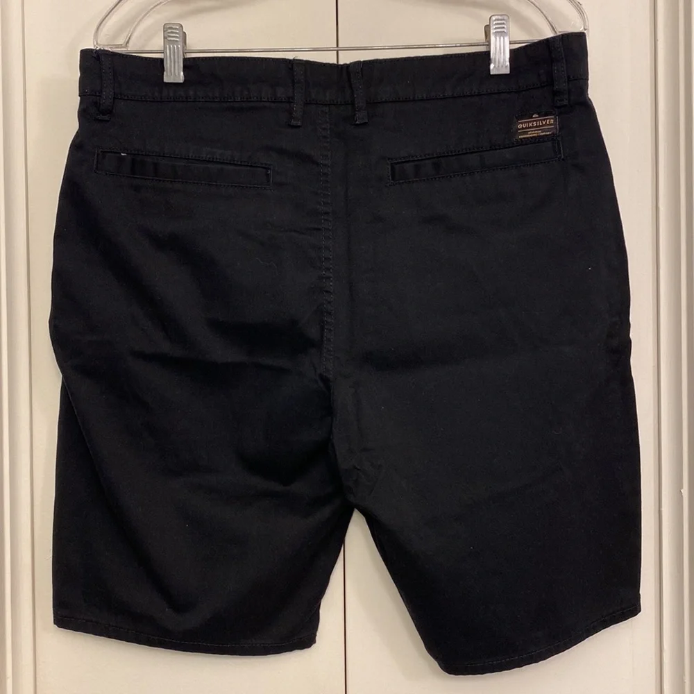 Quiksilver Shorts - Picture 2 of 4